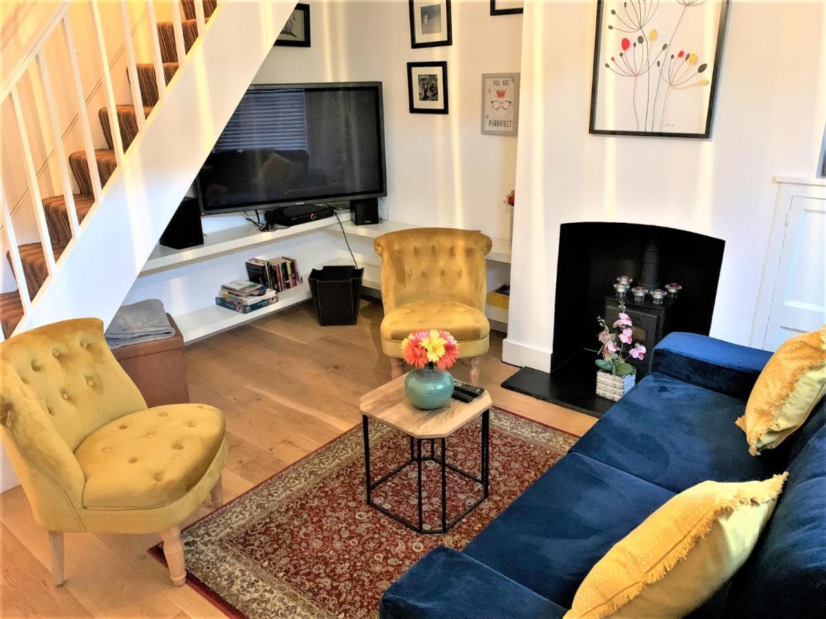 Riverside Channel5: Sunny Canterbury Cottage with Free Parking Exterior photo
